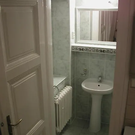 Apartmant 4 Roses Apartmán *